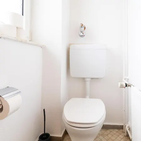 Monteurwohnung I 6 Personen I 3 Schlafzimmer * Darmstadt