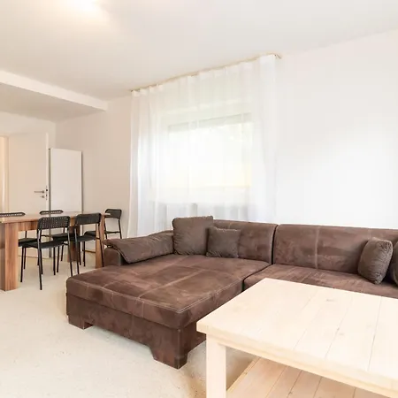Monteurwohnung I 6 Personen I 3 Schlafzimmer Daire *