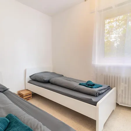 Daire Monteurwohnung I 6 Personen I 3 Schlafzimmer *