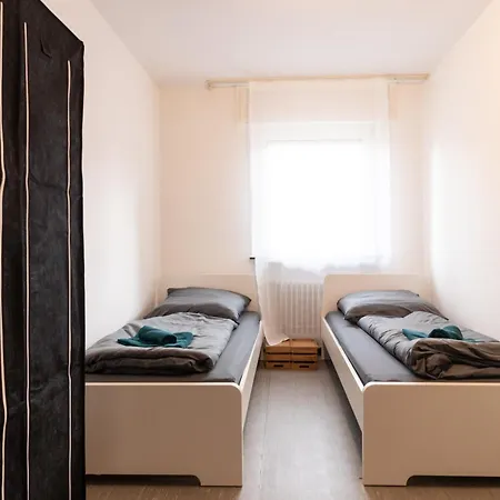 Daire Monteurwohnung I 6 Personen I 3 Schlafzimmer *