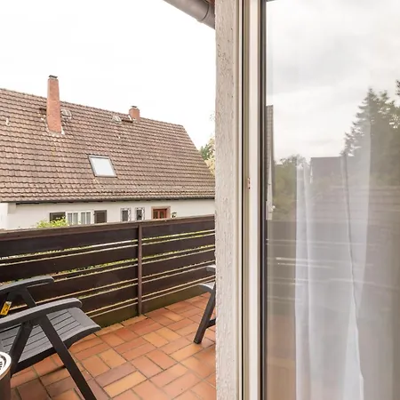 Monteurwohnung I 6 Personen I 3 Schlafzimmer Appartamento *