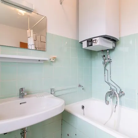 Monteurwohnung I 6 Personen I 3 Schlafzimmer Darmstadt