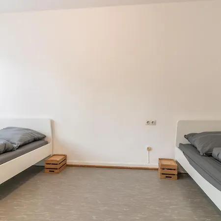 Monteurwohnung I 6 Personen I 3 Schlafzimmer Darmstadt