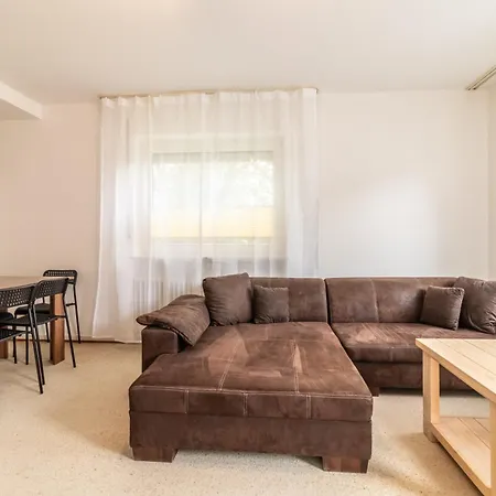 Daire Monteurwohnung I 6 Personen I 3 Schlafzimmer