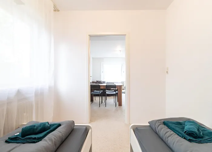 Monteurwohnung I 6 Personen I 3 Schlafzimmer Apartmán Darmstadt