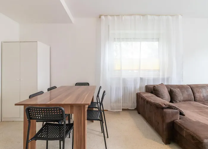 Monteurwohnung I 6 Personen I 3 Schlafzimmer Apartmán Darmstadt